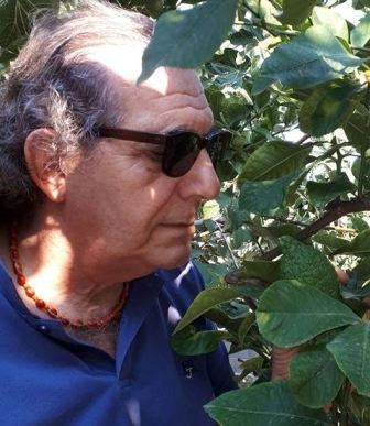 “Se nel mio giardino ci sono carrube e Feijoa è un giardino contaminato?” di Pierfranco Bruni