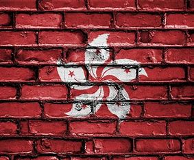 “A Hong Kong si processa l'idea stessa di democrazia” di Domenico Bonvegna