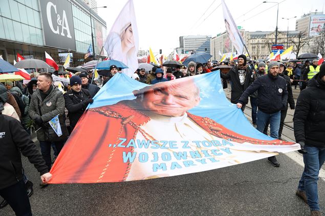 Dopo le accuse infamanti a S. Giovanni Paolo II organizziamo la resistenza cattolica – di Domenico Bonvegna